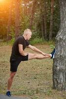 correr en el bosque foto