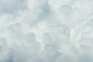 blanco nube antecedentes en el cielo. foto