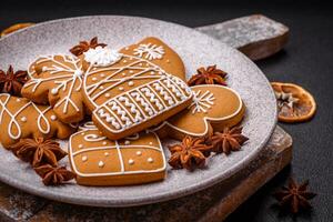 Delicious gingerbread cookies with honey, ginger and cinnamon photo