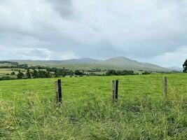 un ver de el lago distrito cerca Penrith en un nublado día foto