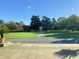 un ver de un parque en Londres demostración el otoño colores foto