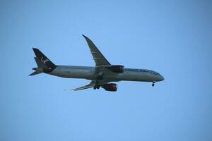 London in the UK on 5 November 2023. An aeroplane approaching London's Heathrow AirportLondo photo