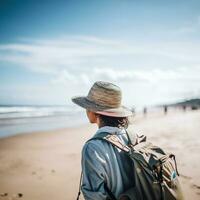 ai generado un fotografía de viajero o mochilero en el playa con un muchos estilo y muchos ángulo foto