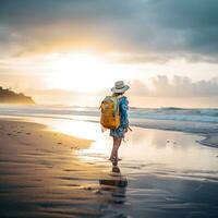 ai generado un fotografía de viajero o mochilero en el playa con un muchos estilo y muchos ángulo foto