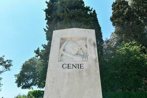 Monumento de el muerto - lindo, Francia foto