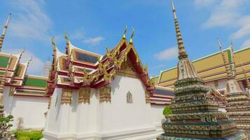 wat phra chetuphon of wat pho , in de volksmond bekend net zo de tempel van de achterover leunen Boeddha's een van Bangkok's oudste tempels. video