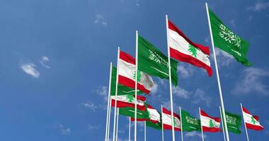 Líbano e ksa, reino do saudita arábia bandeiras acenando juntos dentro a céu, desatado ciclo dentro vento, espaço em esquerda lado para Projeto ou Informação, 3d Renderização video