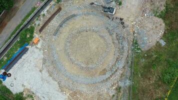 un aérien vue de une circulaire construction site video
