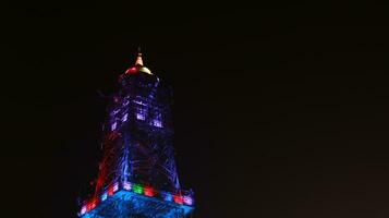 el limbo torre a noche. gorontalo regencia icono foto