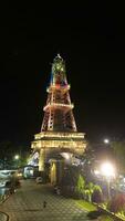 aéreo ver de el limbo torre a noche. gorontalo regencia icono foto