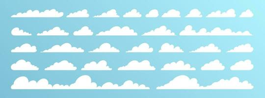 conjunto de dibujos animados nubes en plano diseño. colección de blanco inclinado nubes en un azul antecedentes. vector