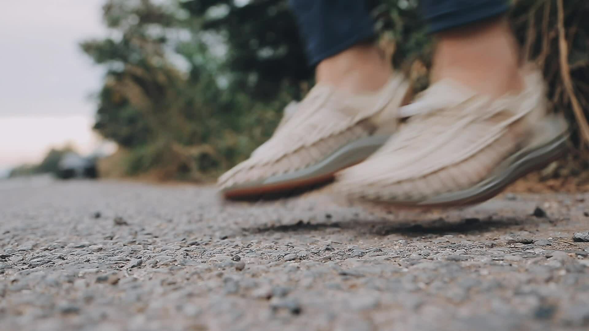 cushion walk moccasins