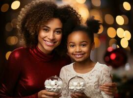 ai generado un afroamericano madre y hija participación arriba el Navidad adornos foto