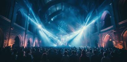 ai generado un multitud a un evento con luces brillante abajo en ellos foto