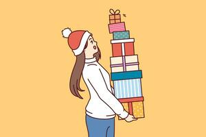 mujer con manojo de Navidad regalos en manos es en conmoción y es temeroso a soltar cajas vector