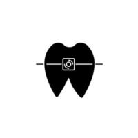 Dental braces concept line icon. Simple element illustration. Dental braces concept outline symbol design. vector