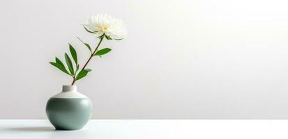 ai generado un blanco florero sentado en un mesa en contra un blanco pared foto