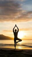 ai generado un hombre haciendo yoga en un playa, con el Oceano y amanecer en el antecedentes foto