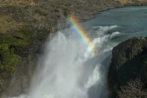 cascada, torres del paine nacional parque, chileno Patagonia, Chile foto