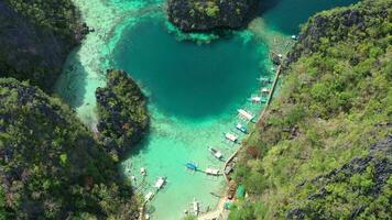 aereo Visualizza di il lagune di corona isola video