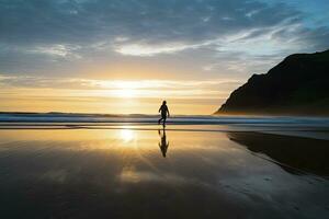 ai generado un persona caminando en el playa a puesta de sol. ai generado. foto