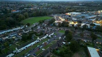 alto ángulo imágenes de iluminado hitchin ciudad de Inglaterra Reino Unido video