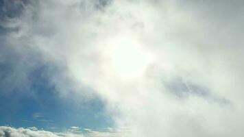 más hermosa nubes y cielo terminado Inglaterra Reino Unido video