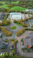 aéreo imágenes de estable pueblo de Inglaterra Reino Unido. noviembre 17, 2023 video