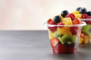 ai generado Fresco Fruta ensalada a Vamos con Copiar espacio. ai generado foto