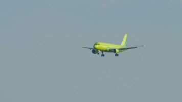 S7 Airlines landing at Sochi airport video