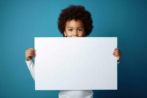 ai generado pequeño chico participación un blanco blanco sábana de papel foto