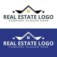 vector negro y oro real inmuebles logo con un edificio