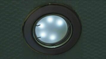 tremolante guidato lampada con offuscare luce, soffitto illuminazione. video