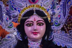 devi Durga el feroz adivinar diosa, simbolizando coraje, fortaleza, y victoria terminado adversidad foto