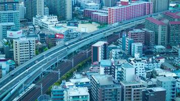 en Timelapse av trafik sylt på de motorväg i osaka förbi hög vinkel se luta video