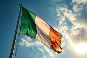 ai generado Irlanda bandera ondulación en azul cielo antecedentes foto
