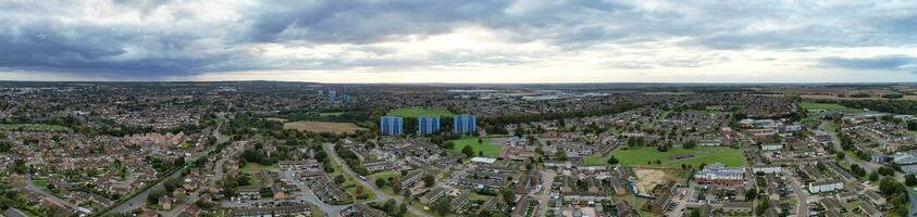 High Angle Panoramic View of North Luton City of England United Kingdom During Cloudy Sunset. October 4th, 2023 photo