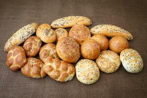 Different sorts of wholemeal breads and rolls photo