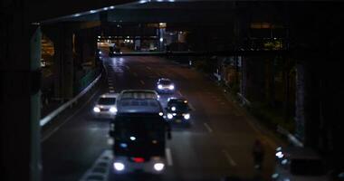 ein Nacht Miniatur der Verkehr Marmelade beim das Stadt Straße im Tokyo video