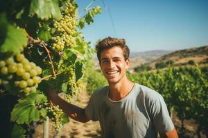 ai generado agricultura es mi vida retrato de un alegre joven granjero posando en el campos en su granja foto