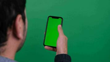 Grün Bildschirm Telefon. hoch Qualität 4k Aufnahmen video