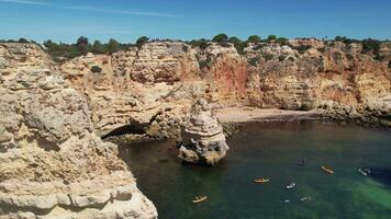 mooi strand in algarve, Portugal video