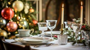 ai generado Navidad fiesta familia desayuno, mesa ajuste decoración y festivo paisaje de mesa, Inglés país y hogar peinado foto