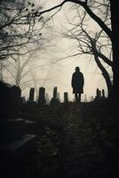 ai generado misterioso silueta de un hombre en pie en un brumoso cementerio foto