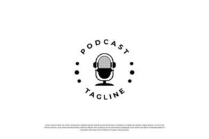 Clásico podcast logo diseño. podcast Insignia etiqueta logo símbolo. vector