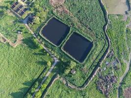 aguas residuales tratamiento planta cerca el ciudad aguas residuales tugurio foto