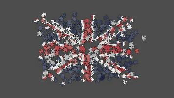 Animation von ein England Flagge fallen auf zu das Oberfläche, gebaut von ein Puzzle mit ein Alpha Kanal und ein Schatten. Wind weht das verstreut Englisch Stücke aus von Rahmen video