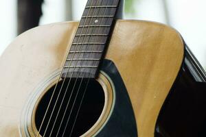 acústico guitarra cuerpo. Perfecto para música festival póster antecedentes foto