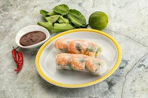 Vietnamese spring roll with prawn photo