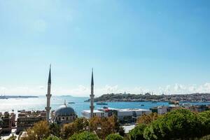 Estanbul ver desde cihangir distrito. viaje a Estanbul antecedentes foto